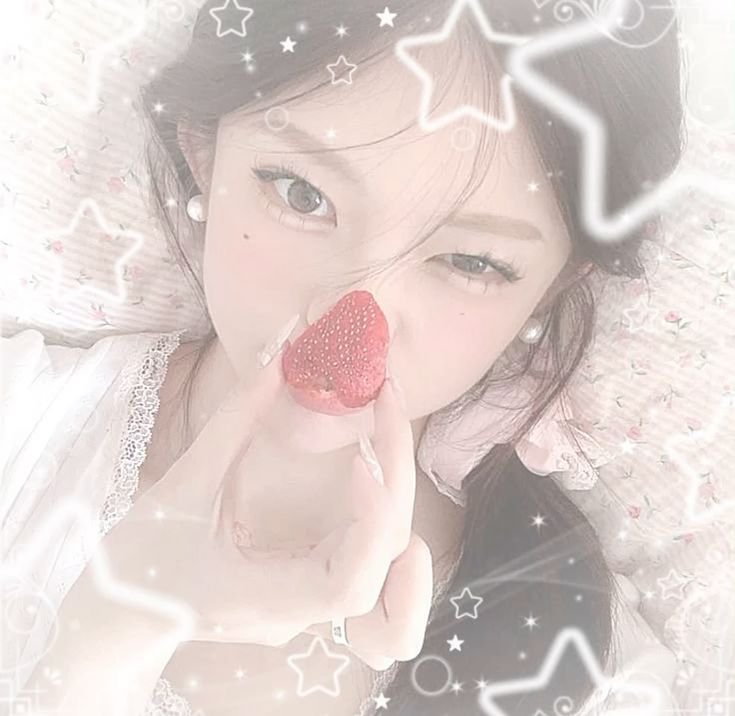 Wonyoung Coquette PFP