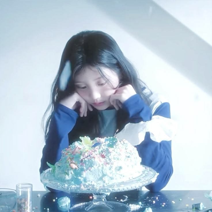 Blue Kpop PFP