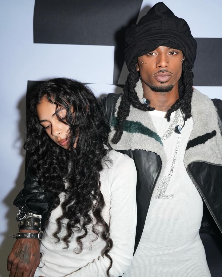 Carti Couple PFP