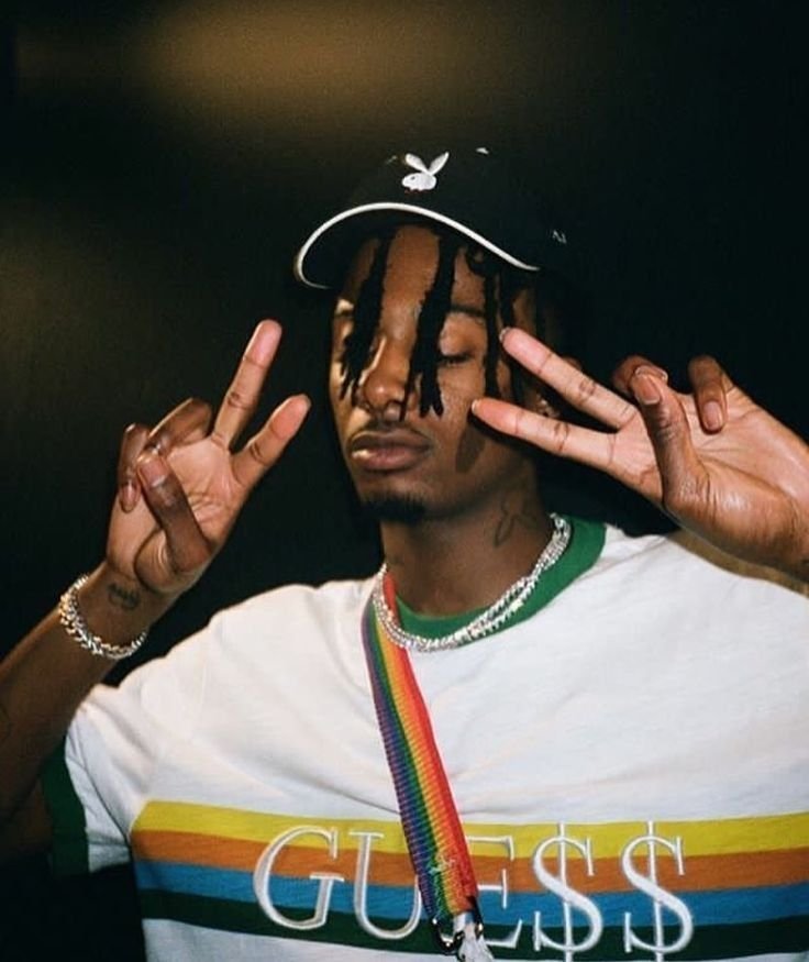 Carti PFP Pinterest