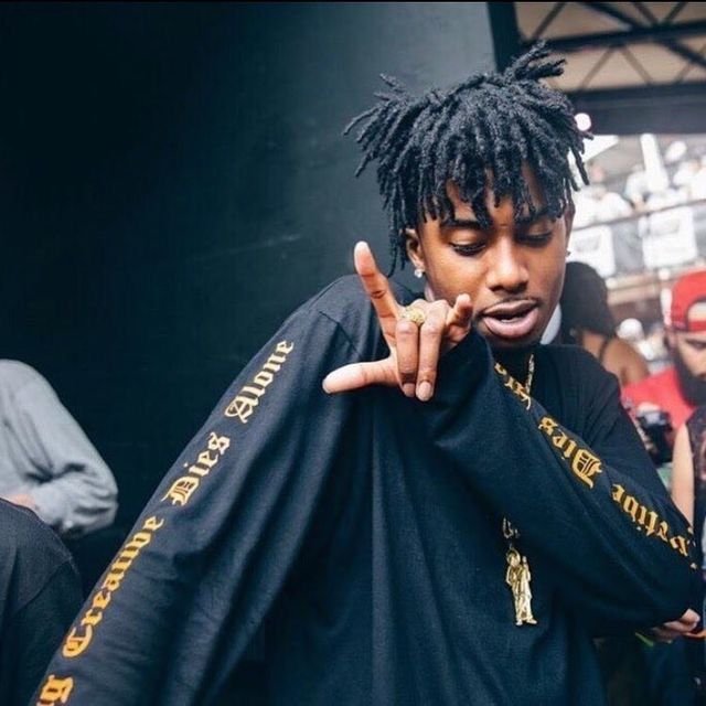 Carti PFP Pinterest