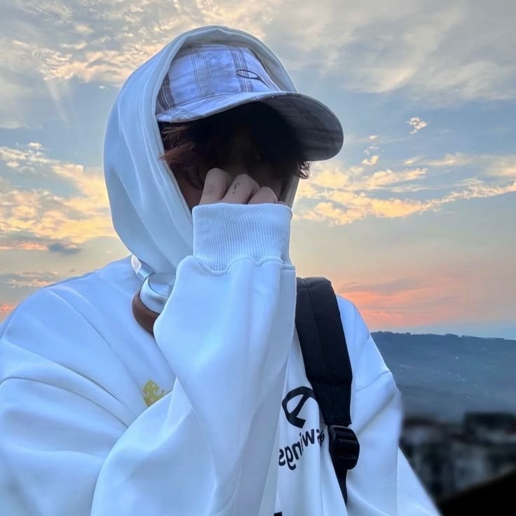 Chill Aesthetic Boy PFP