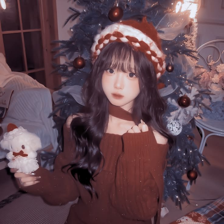 Christmas PFP Girl