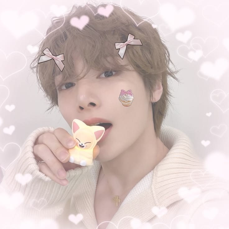 Coquette Kpop PFP