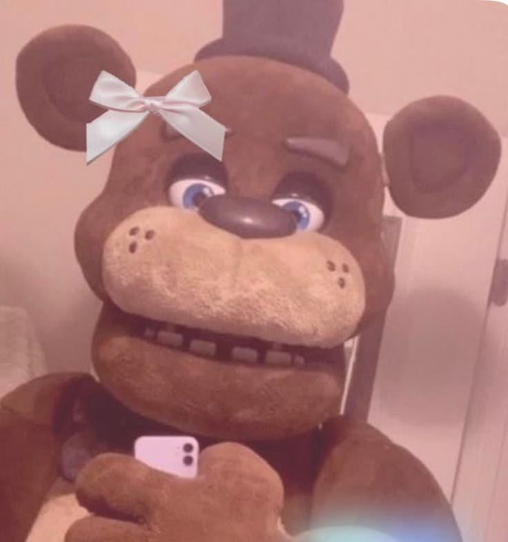 Cute FNAF PFP