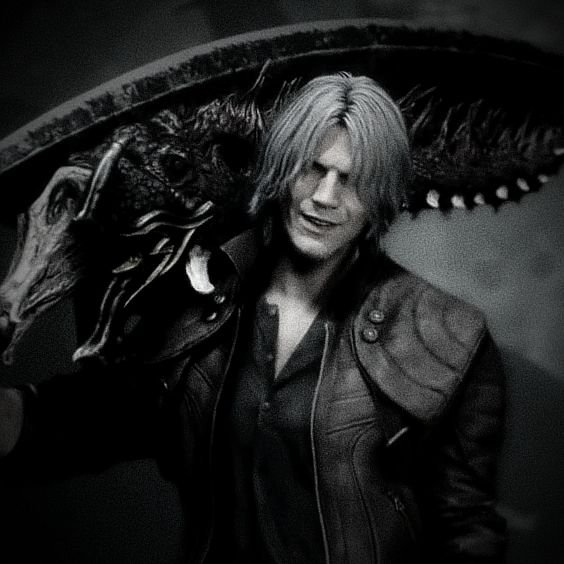 Dante Black And White PFP
