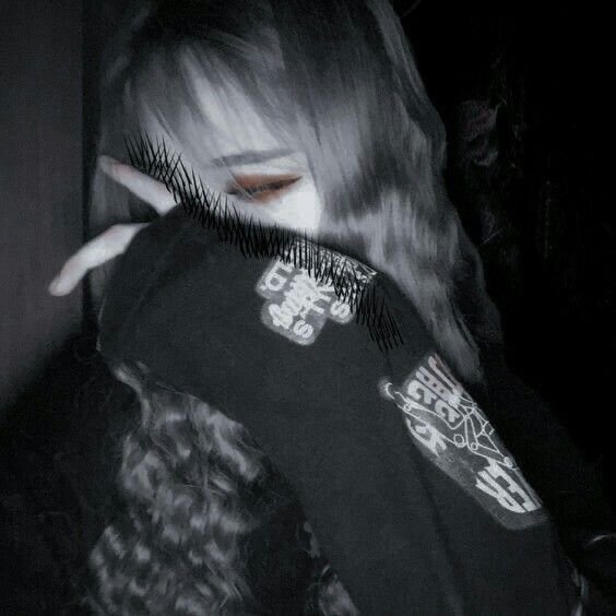 Dark PFP Goth