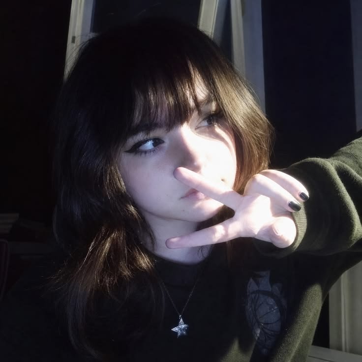 Discord Girl PFP HD