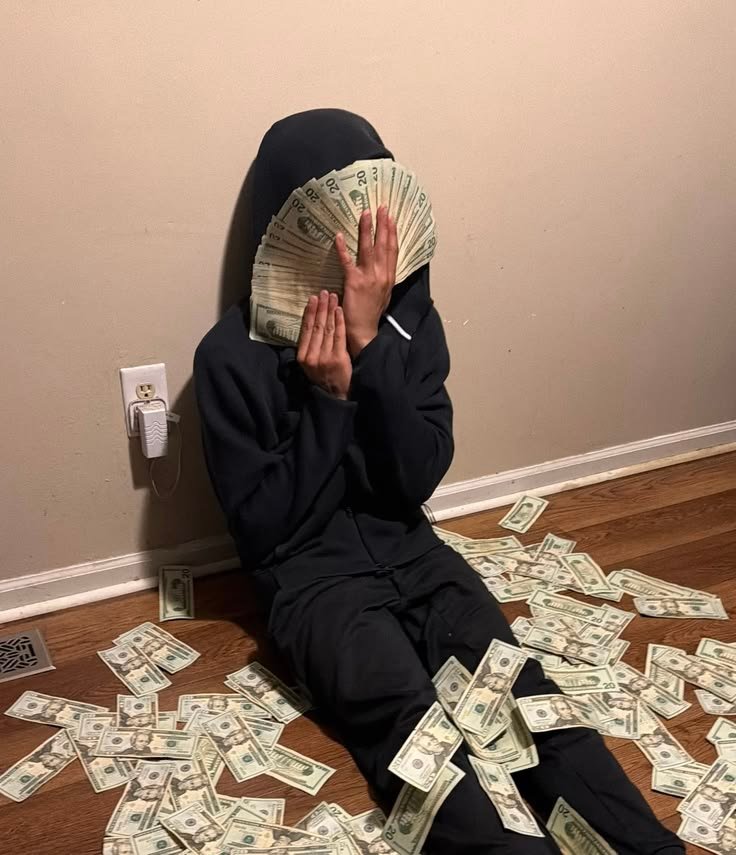 Flexing Money PFP