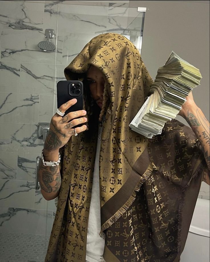 Flexing Money PFP