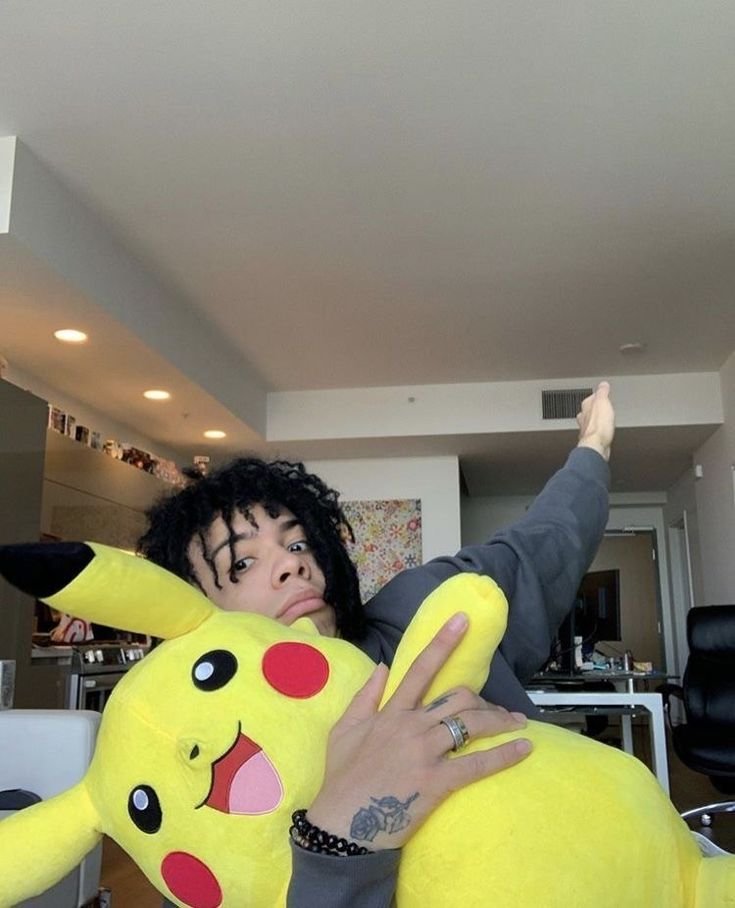 Iann Dior Pikachu PFP