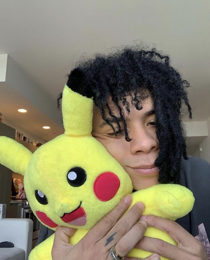 Iann Dior Pikachu PFP