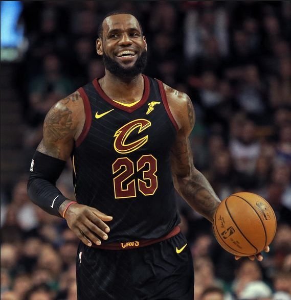 LeBron PFP Basketball