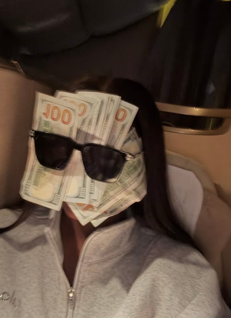 Money PFP Girl