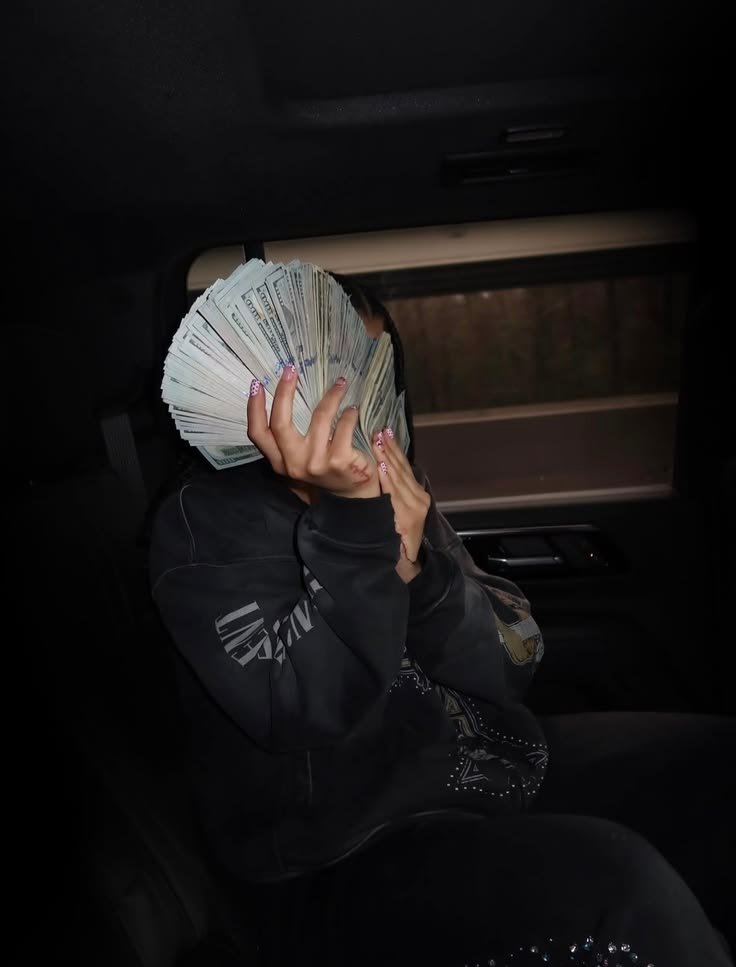 Money PFP Pinterest