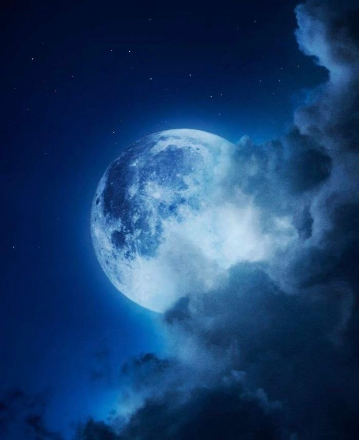 Moon PFP Blue