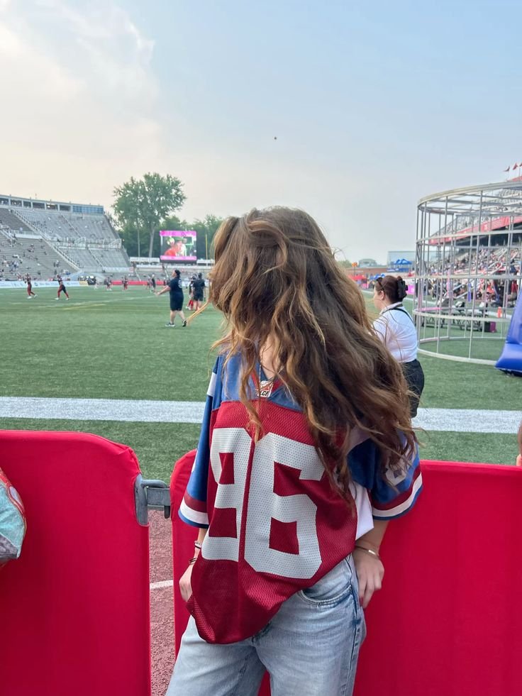 NFL PFP Girl