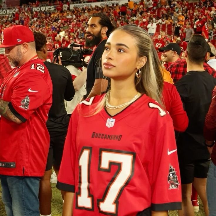 NFL PFP Girl