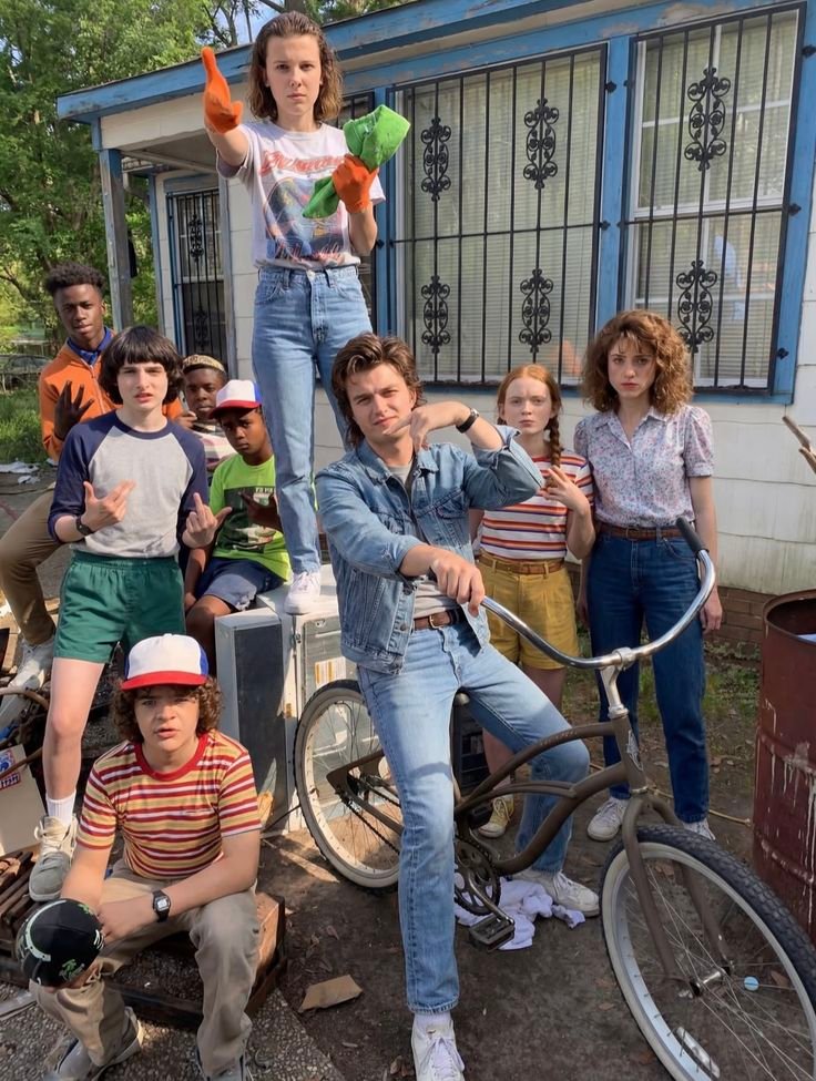 Stranger Things Group PFP