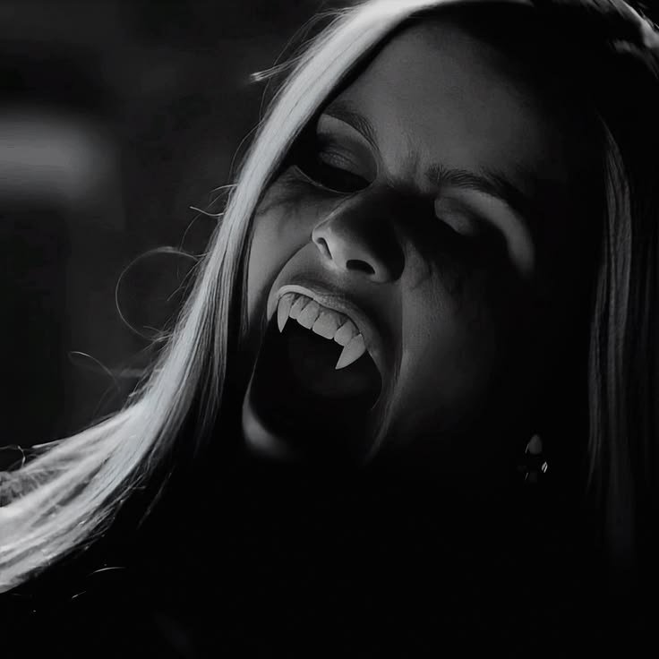 Vampire Diaries PFP