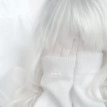 White PFP Aesthetic Pinterest
