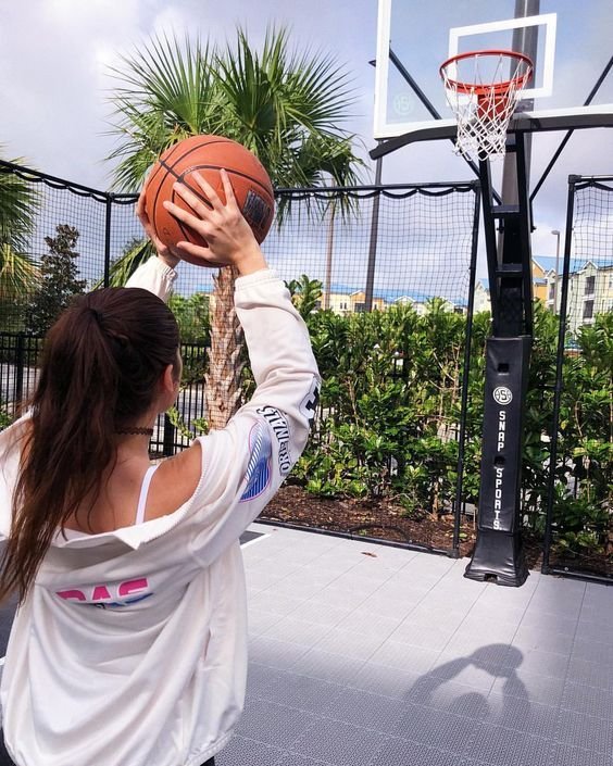 Basketball PFP Girl 1